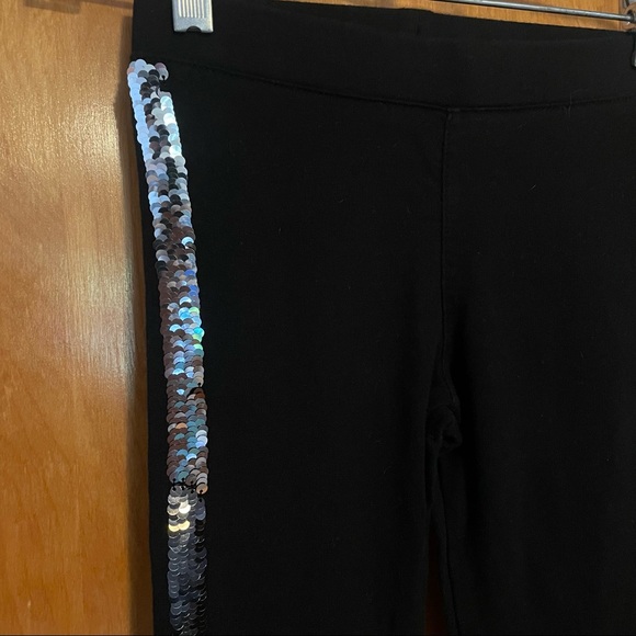H&M Black Leggings with flip sequin embellishment 6-7 - Picture 2 of 5